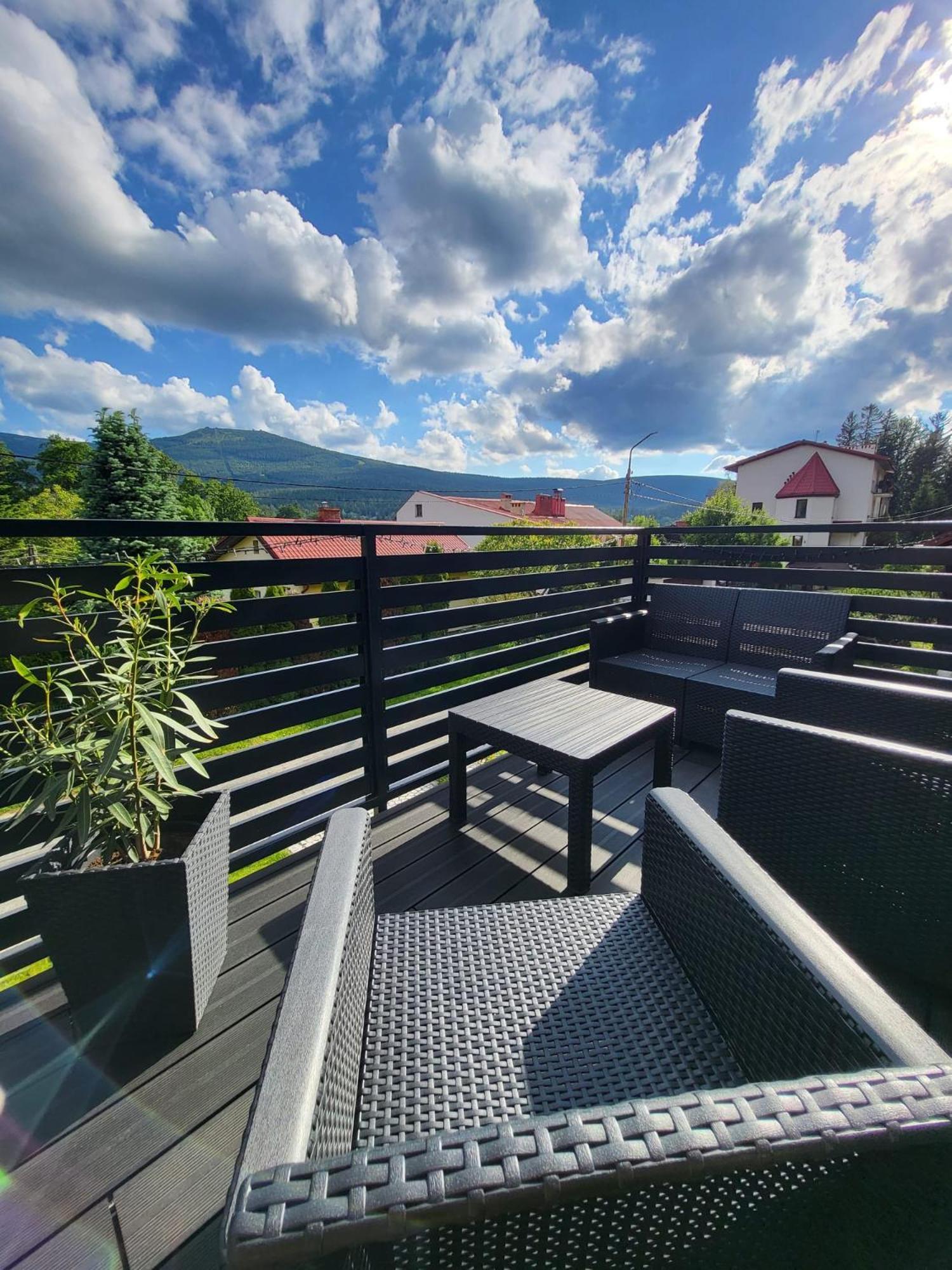 Z Widokiem Apartamenty - Apartamenty Z Widokiem Na Gory I Zewnetrzna Balia Шклярска-Поремба Экстерьер фото